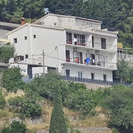 Lucija Appartement *